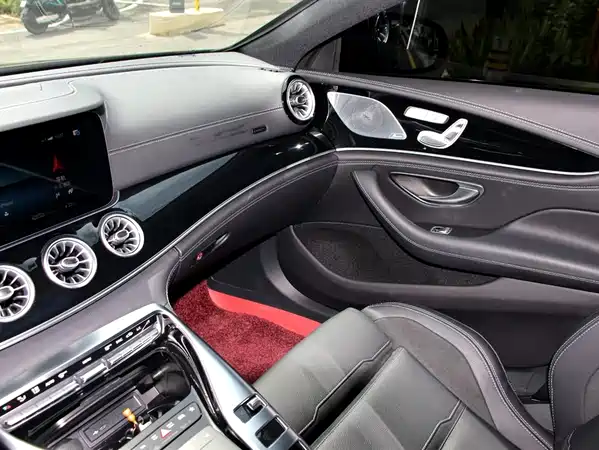Mercedes-Benz AMG GT 2024