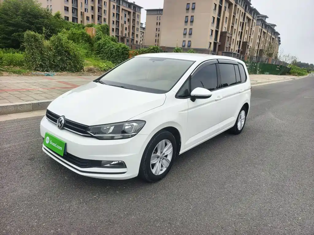Volkswagen Touran 2016