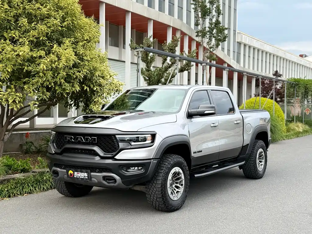 RAM Trucks 2023 — фото 1