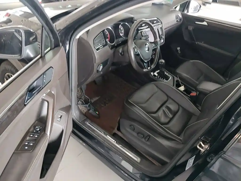 Volkswagen Tiguan L 2017 — фото 16