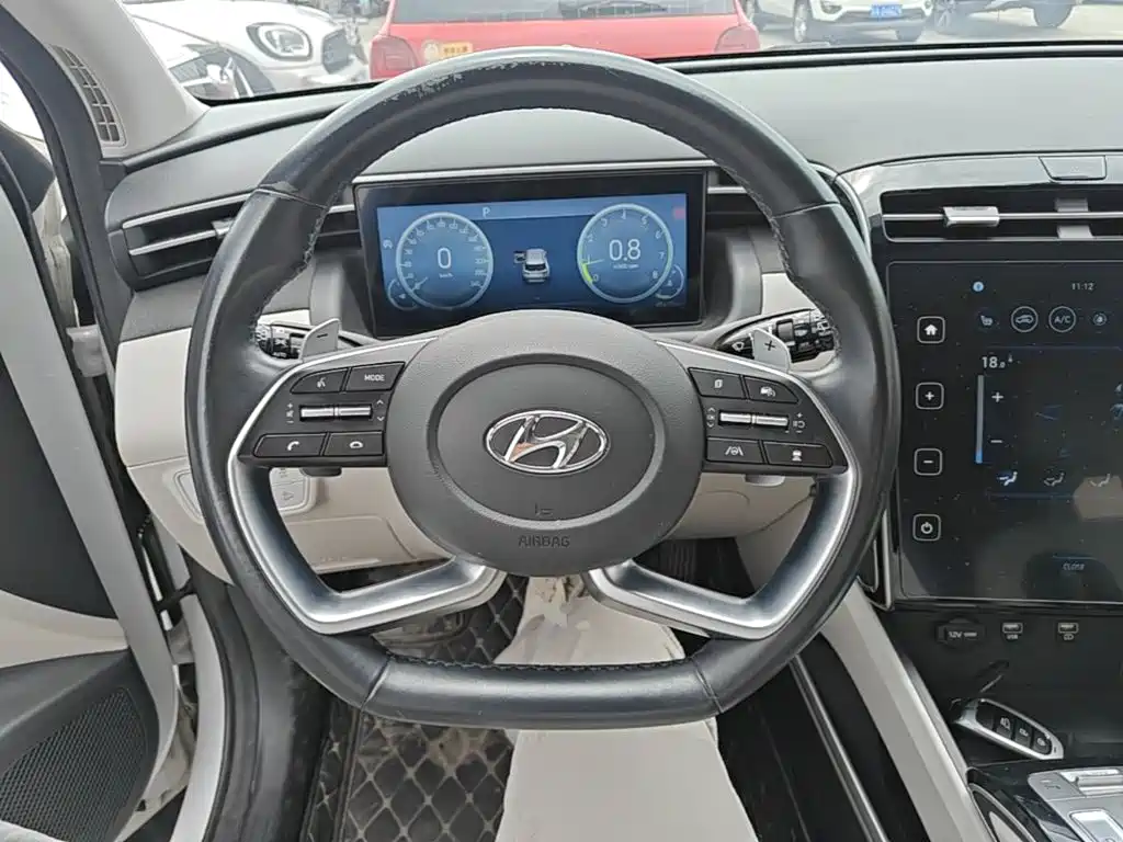 Hyundai Tucson 2021 — фото 11