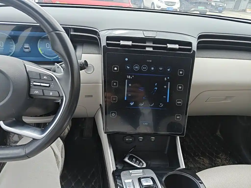 Hyundai Tucson 2021 — фото 10