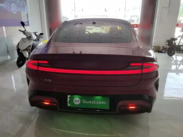 Xiaomi SU7 2025