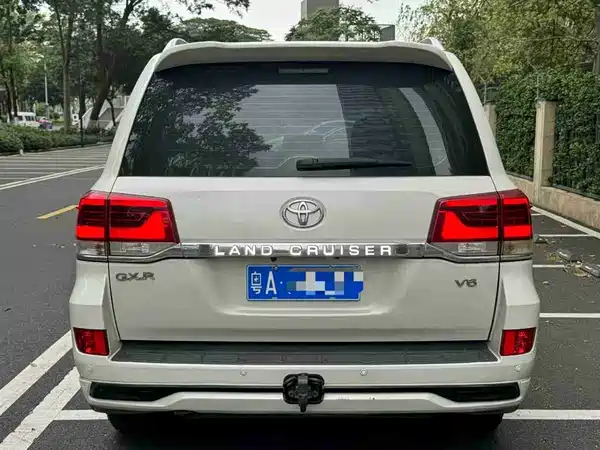 Toyota Land Cruiser 2015