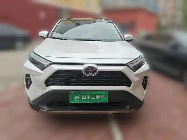 Toyota RAV4 2024