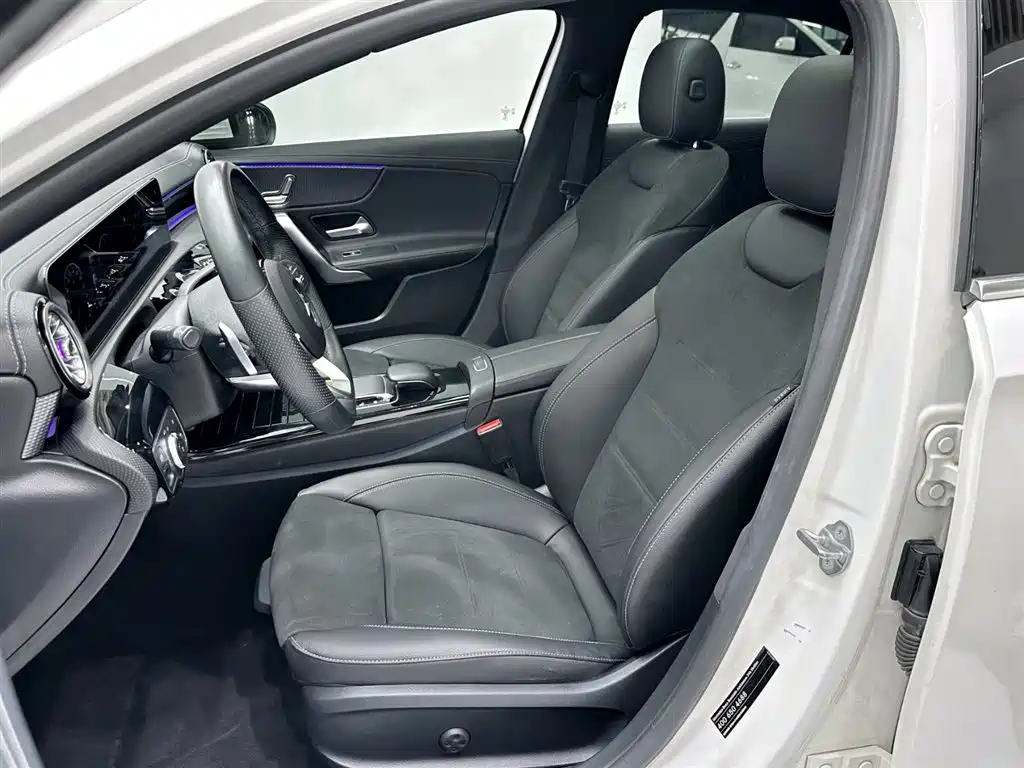Mercedes-Benz A-Class 2019 — фото 8