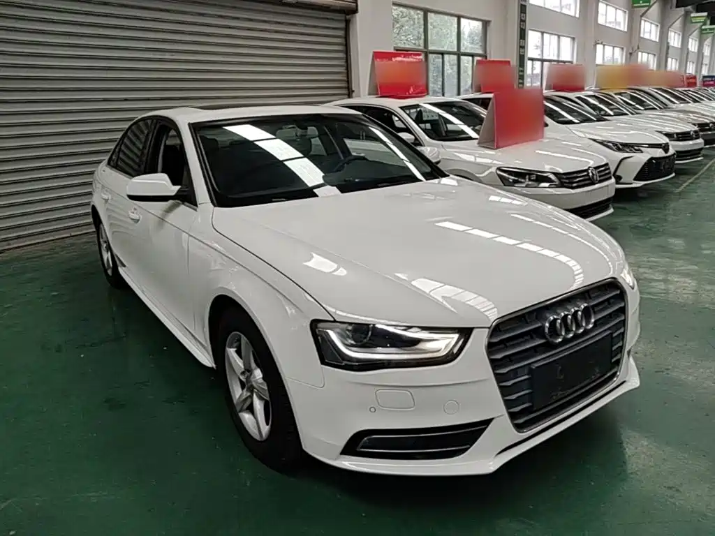 Audi A4L 2015 — фото 4
