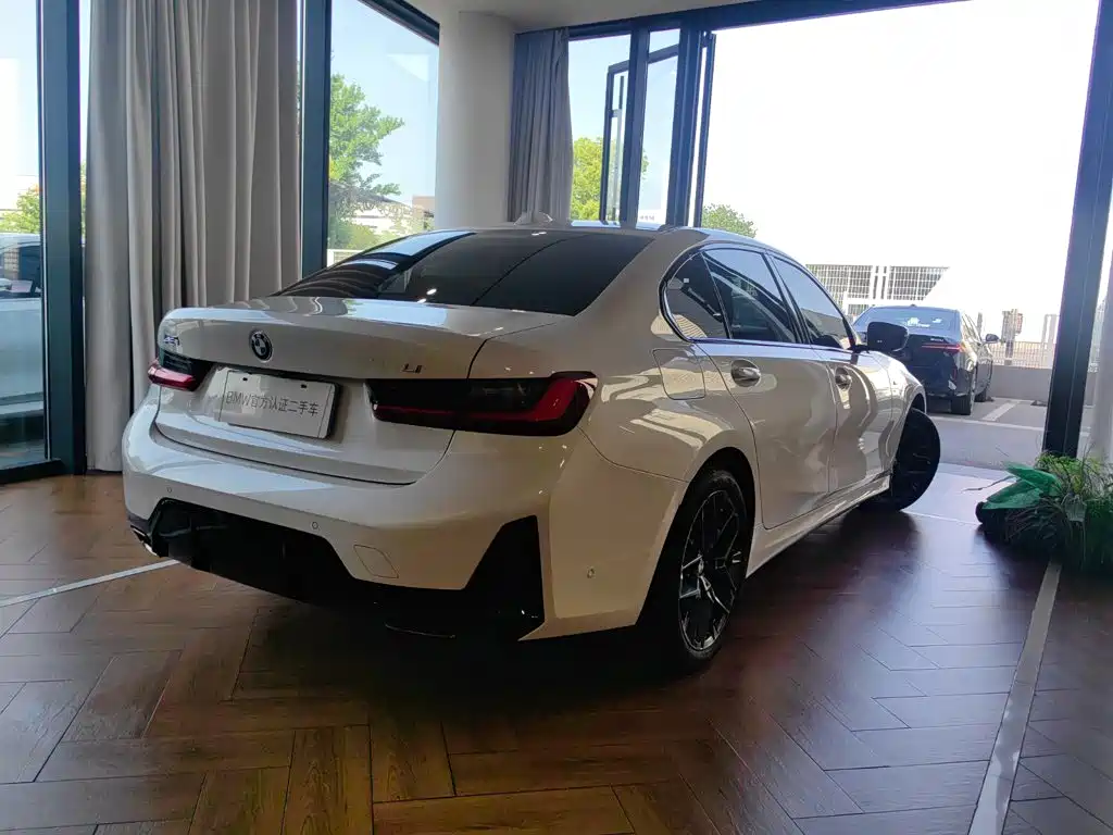 BMW 3 Series 2024
