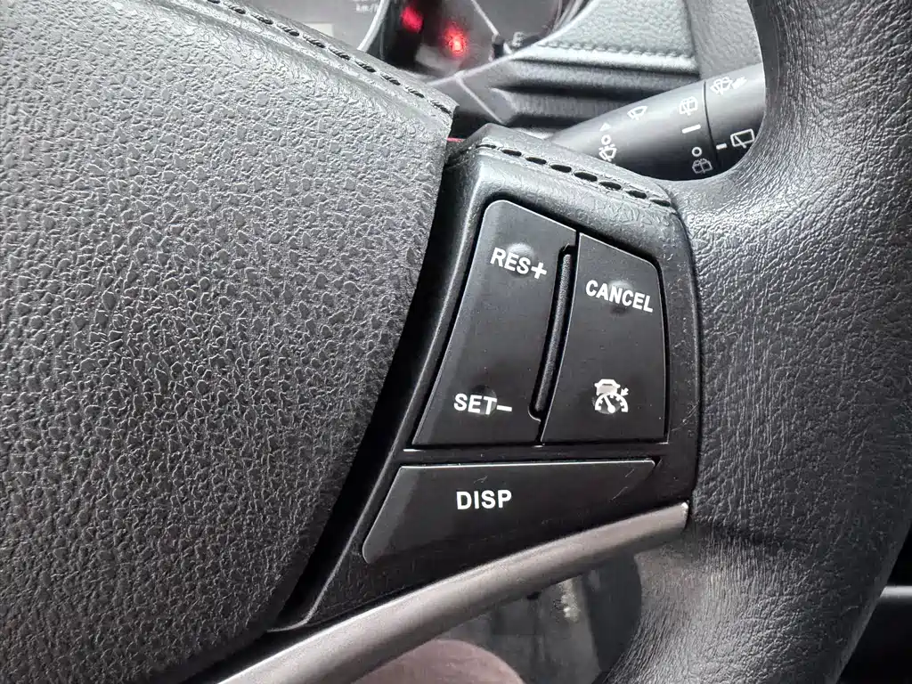 Toyota Yaris L 2021 — фото 9