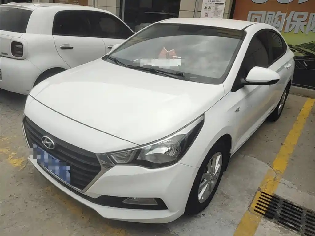 Hyundai Verna 2018 — фото 2