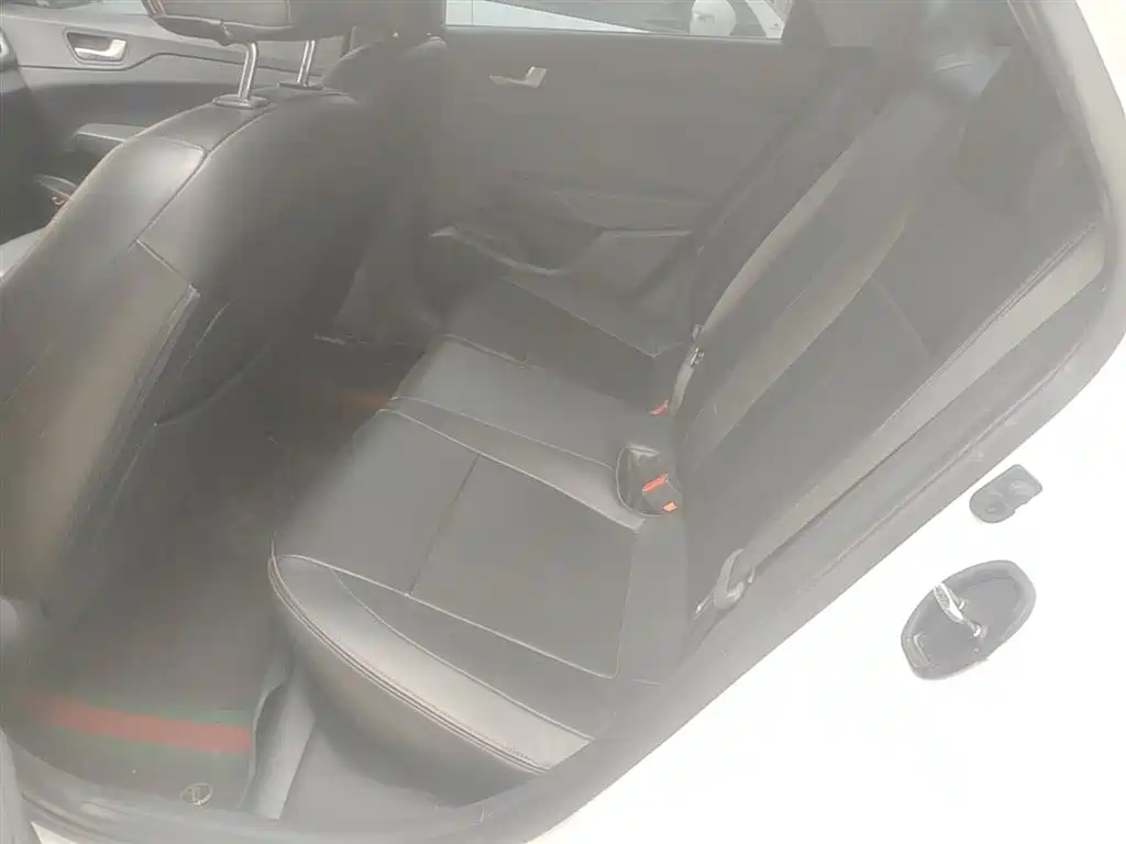 Hyundai Verna 2018 — фото 17
