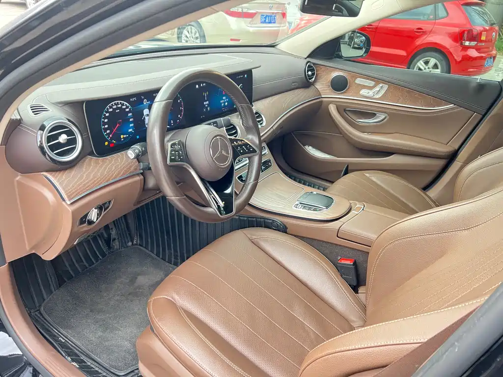 Mercedes-Benz E-Class 2021 — фото 10