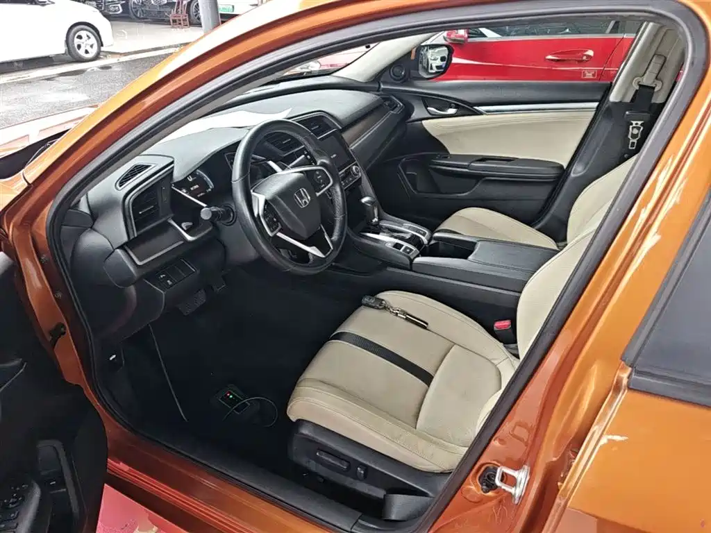 Honda Civic 2016 — фото 15