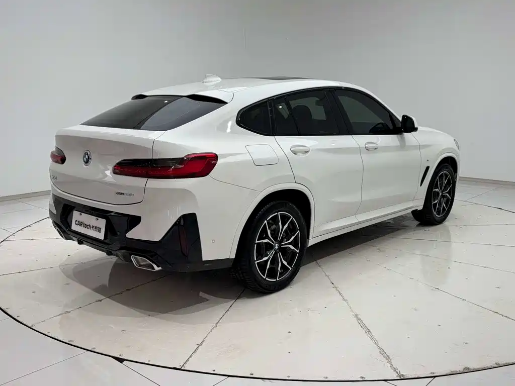 BMW X4 2023 — фото 26