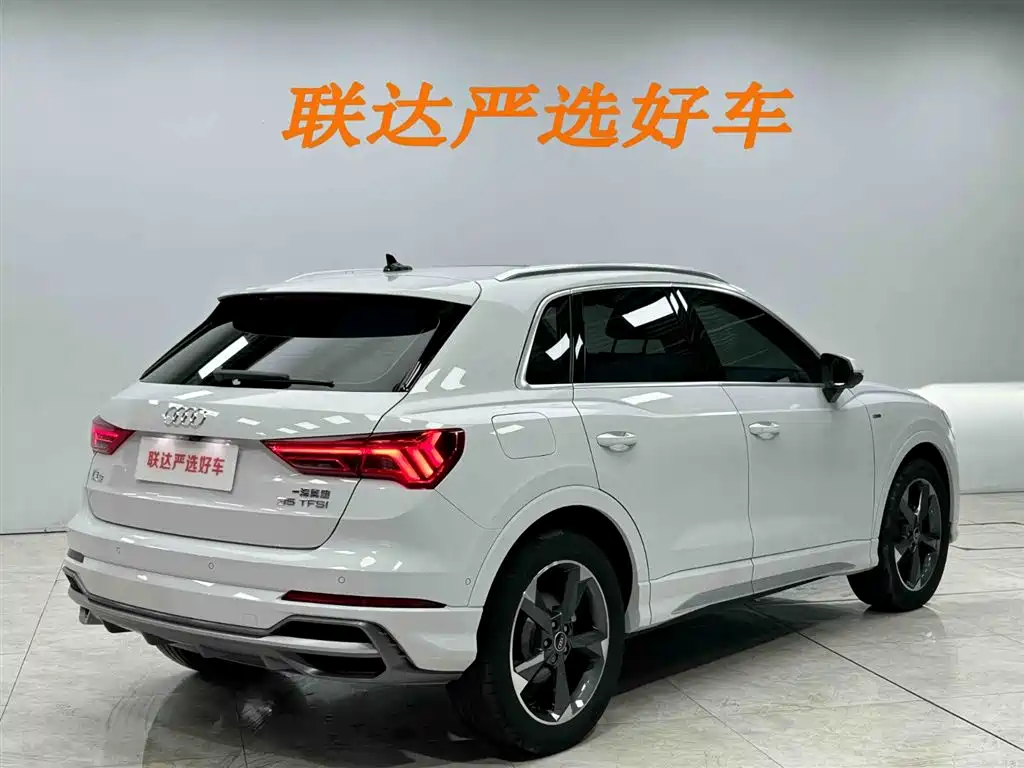 Audi Q3 2022 — фото 26