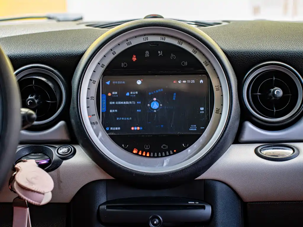 MINI Clubman 2013 — фото 17