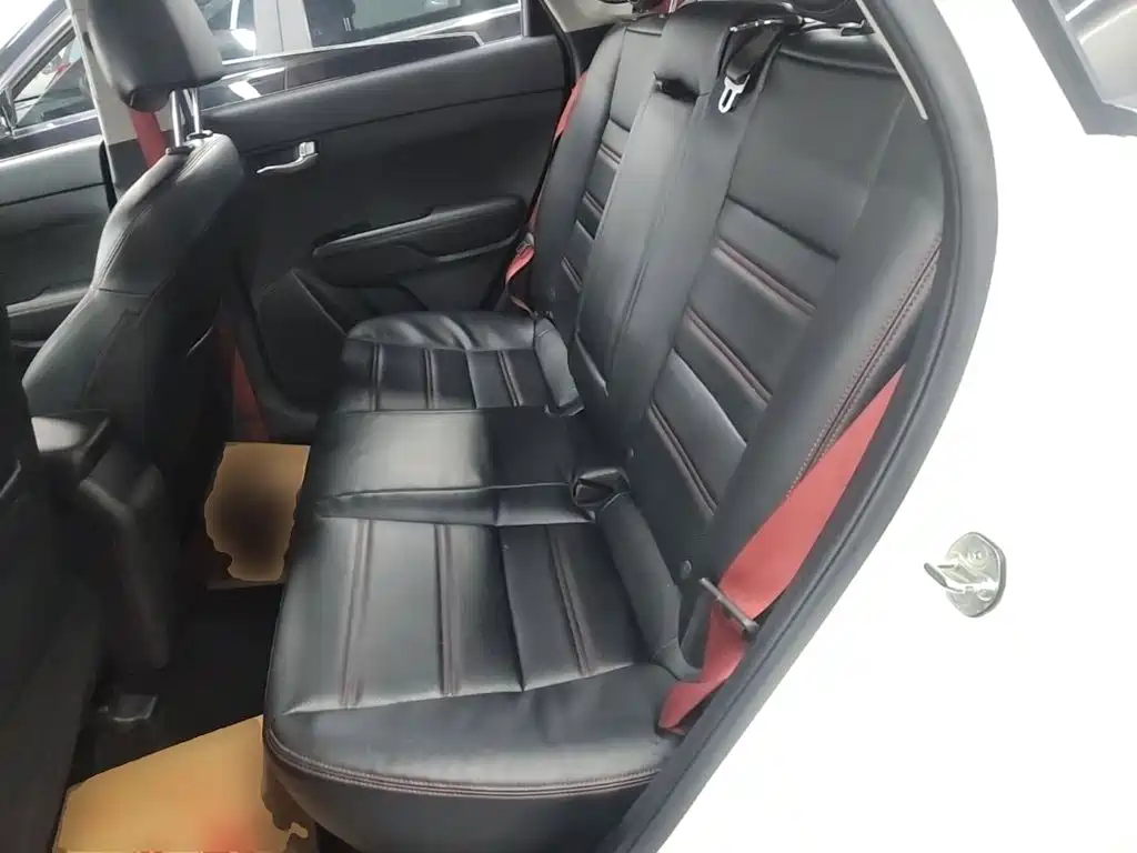 Kia KX3 2015 — фото 17