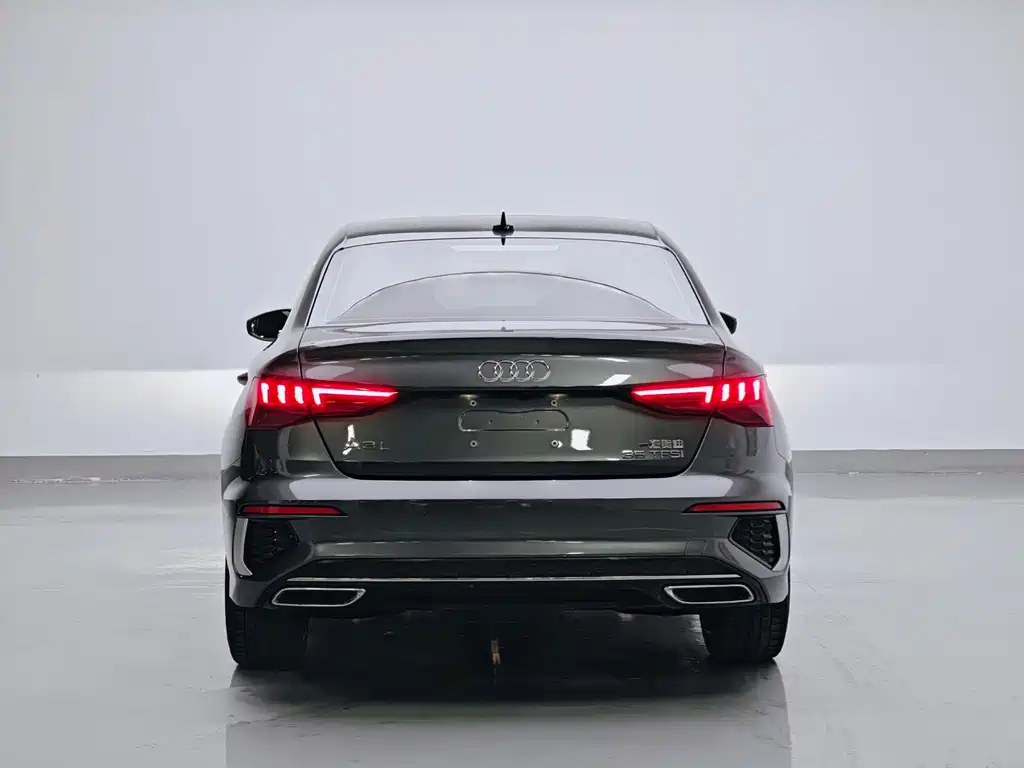 Audi A3 2023 — фото 6
