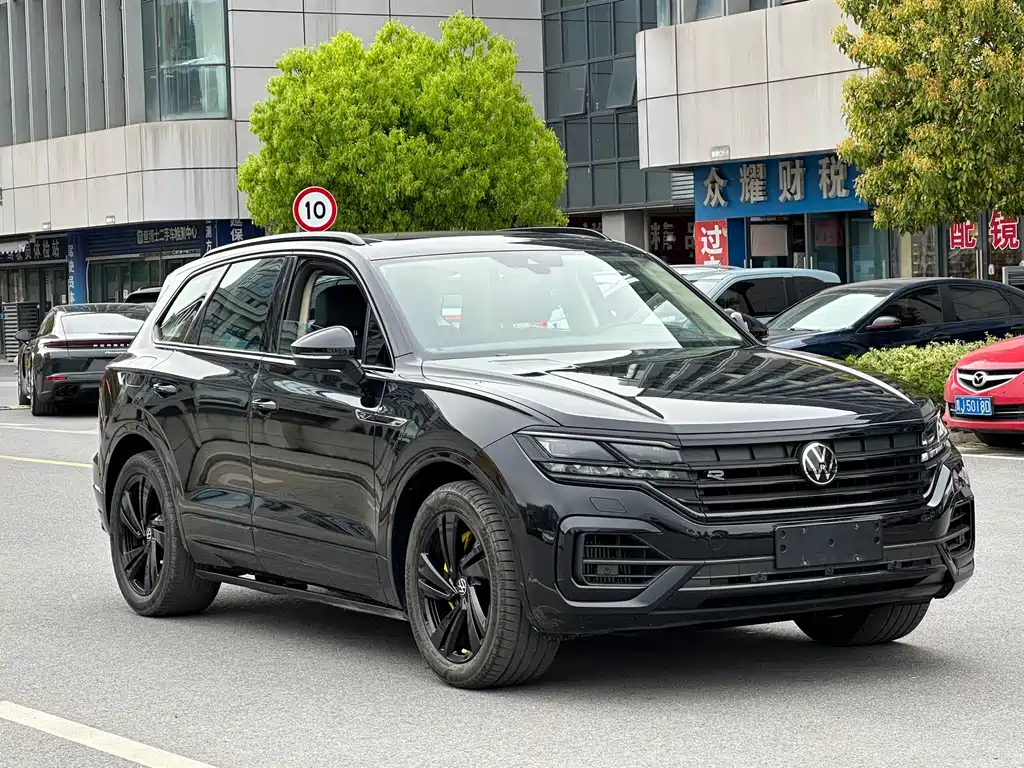 Volkswagen Touareg 2022 — фото 2