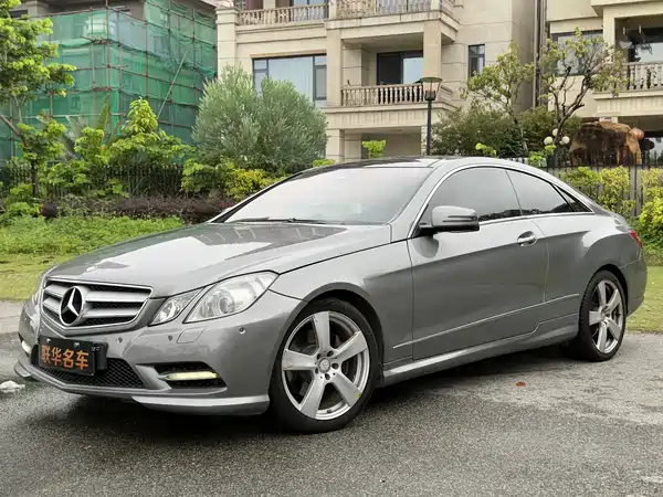 Mercedes-Benz E-Class 2012
