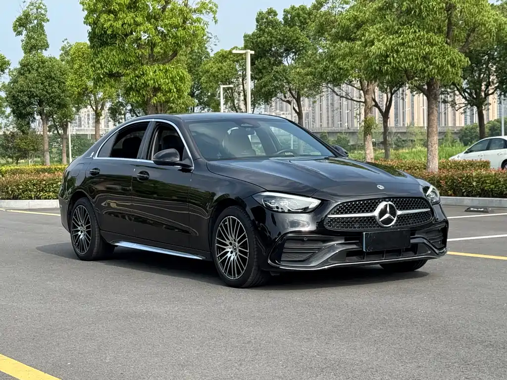 Mercedes-Benz C-Class 2023 — фото 3