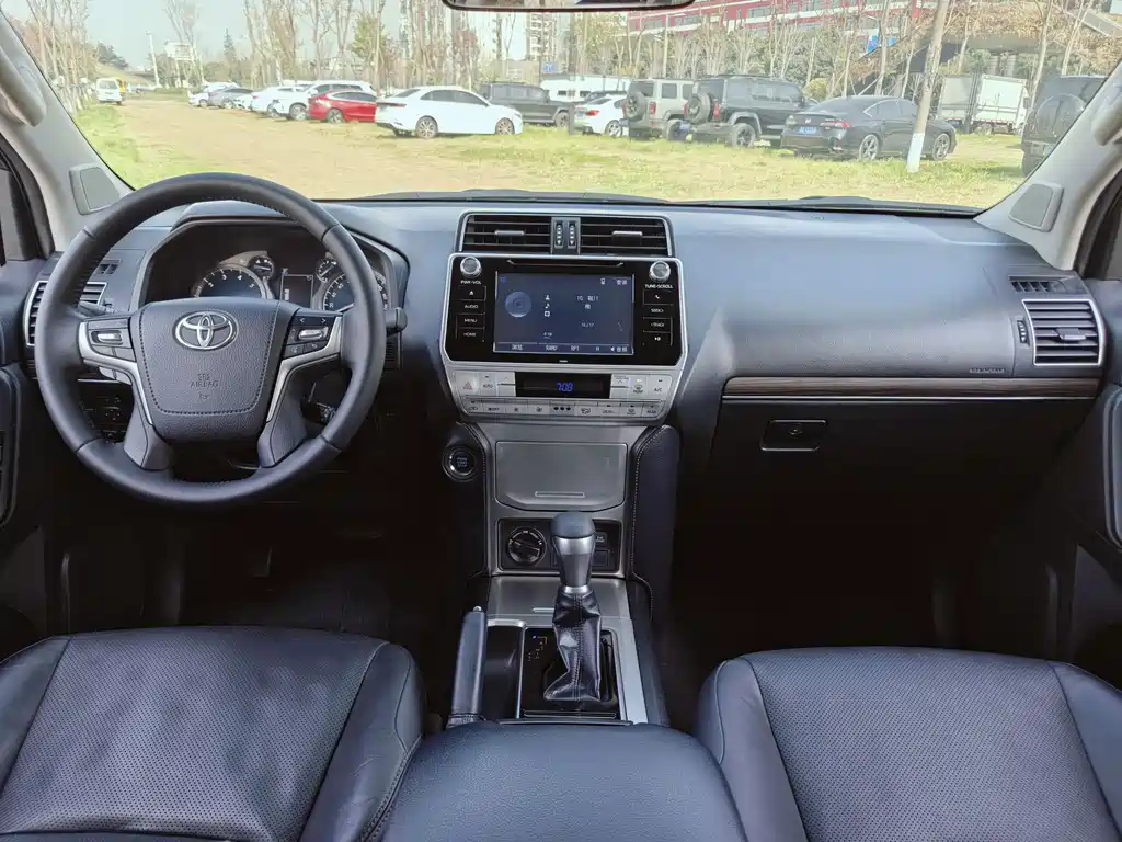 Toyota Prado 2018 — фото 12