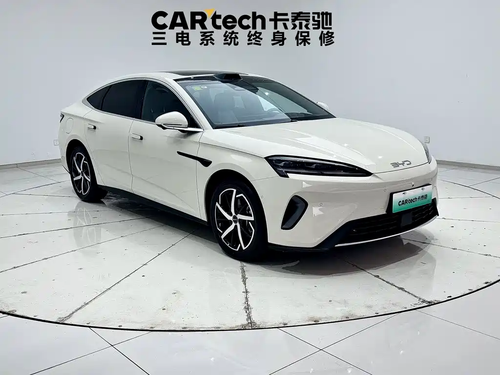 BYD Seal 07 DM-i 2025 — фото 2