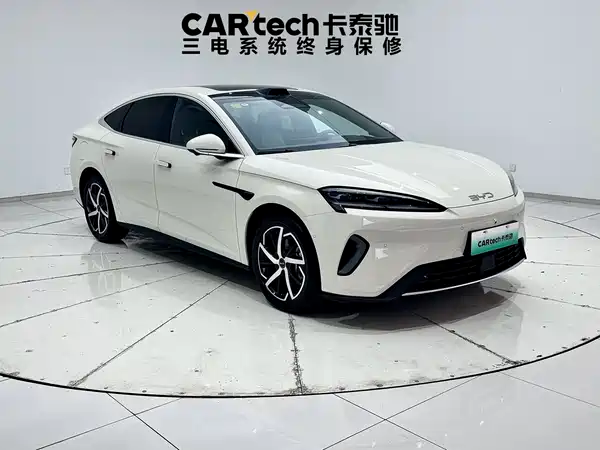 BYD Seal 07 DM-i 2025