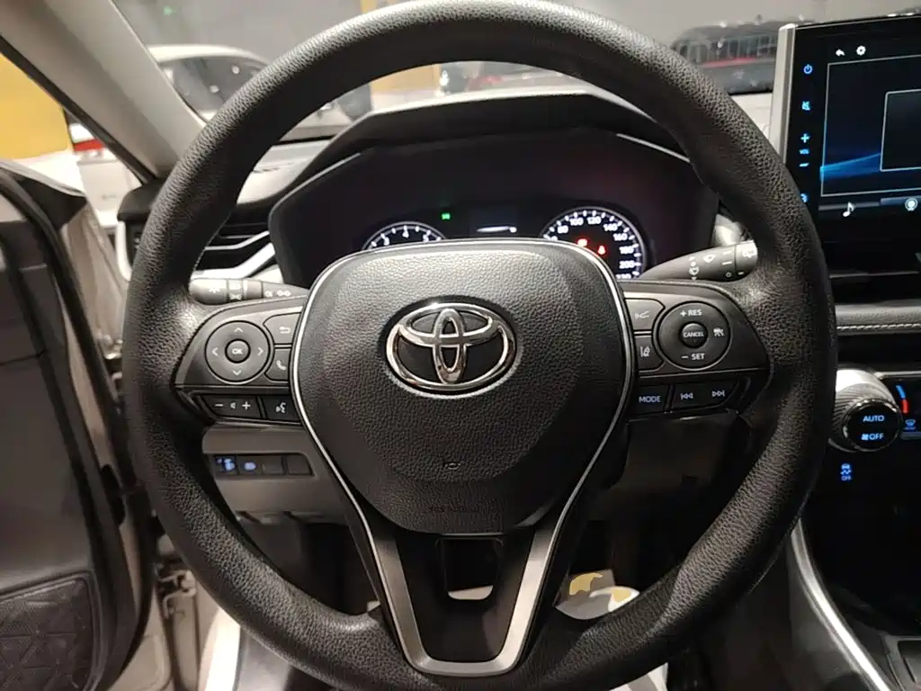 Toyota Wildlander 2021 — фото 11