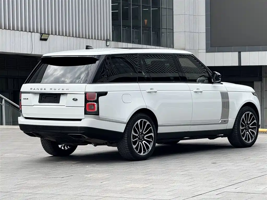 Land Rover Range Rover 2019 — фото 12