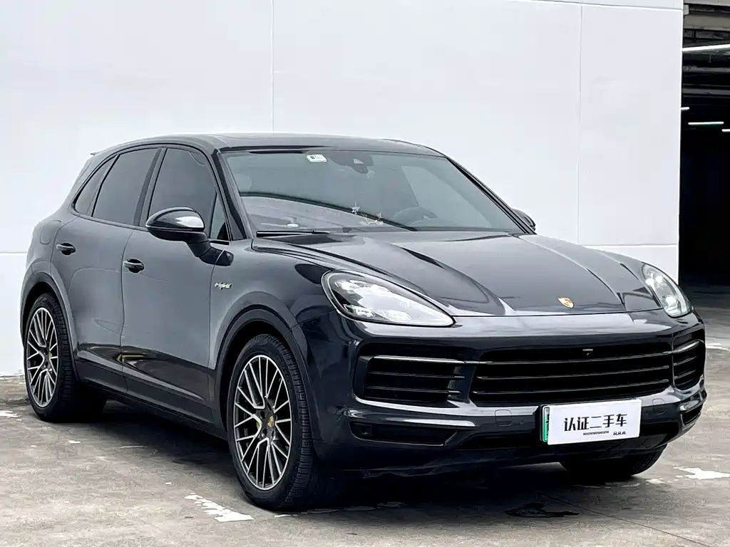 Porsche Cayenne Hybrid 2019 — фото 4