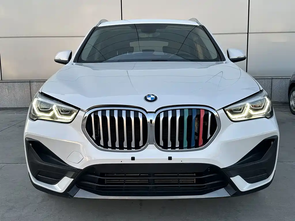 BMW X1 2021 — фото 4