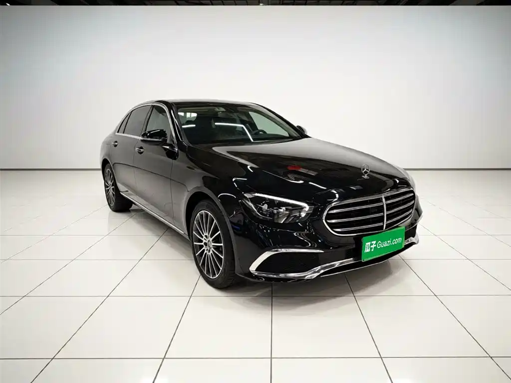 Mercedes-Benz E-Class 2023 — фото 4