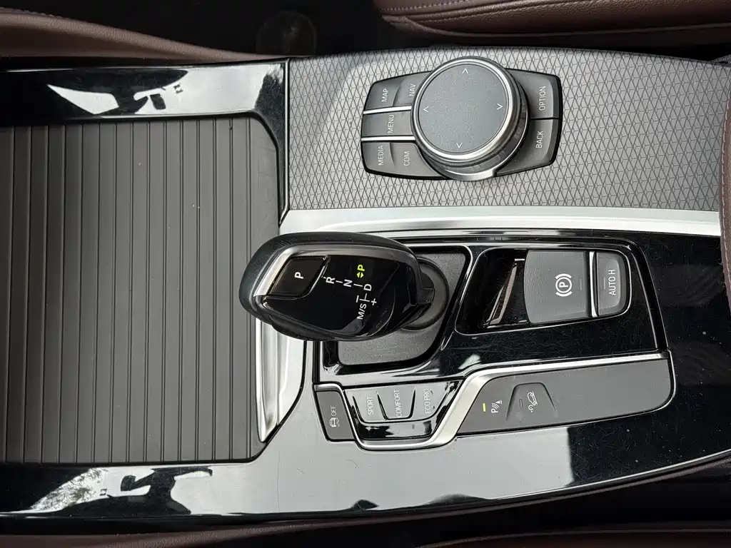 BMW X4 2020 — фото 16