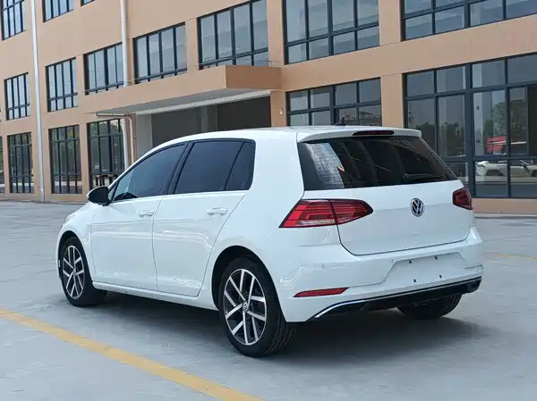 Volkswagen Golf 2020