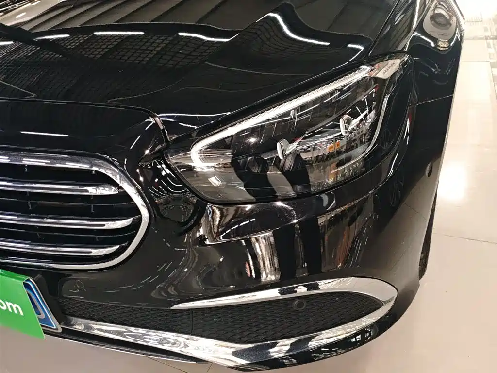 Mercedes-Benz E-Class 2023 — фото 24