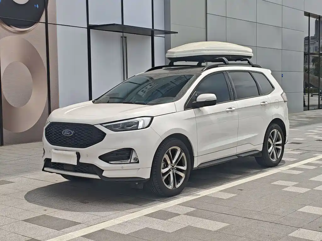 Ford Edge 2019 — фото 1