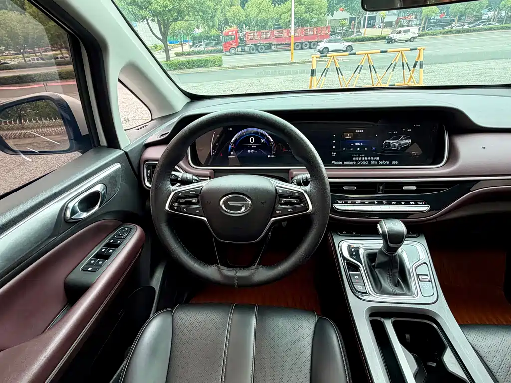 GAC Trumpchi M6 2022 — фото 8