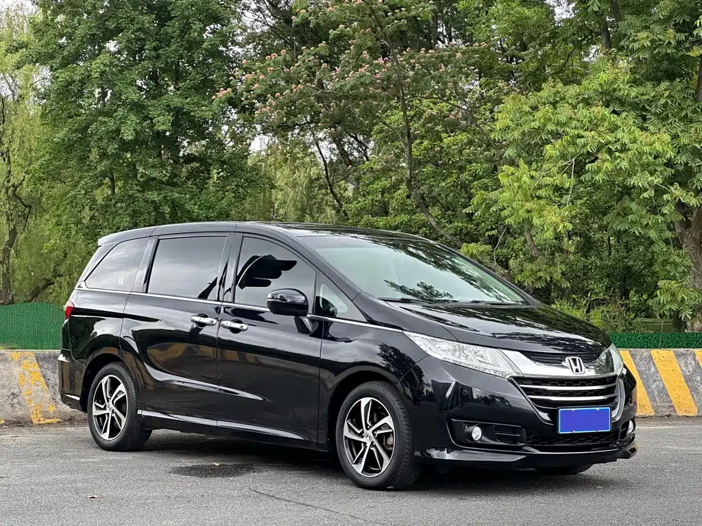 Honda Odyssey 2018 — фото 3