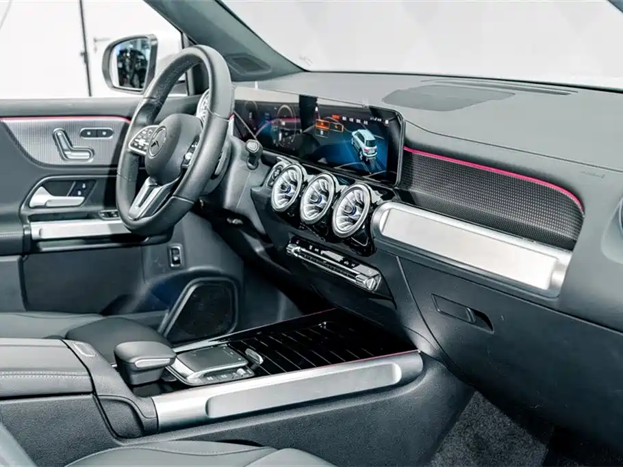 Mercedes-Benz GLB 2023 — фото 17