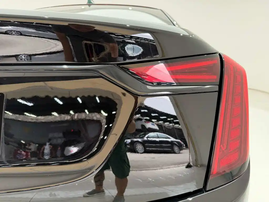 Cadillac CT6 2021 — фото 10