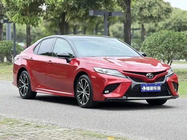 Toyota Camry 2018