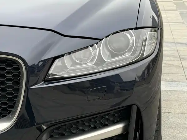 Jaguar F-PACE 2017