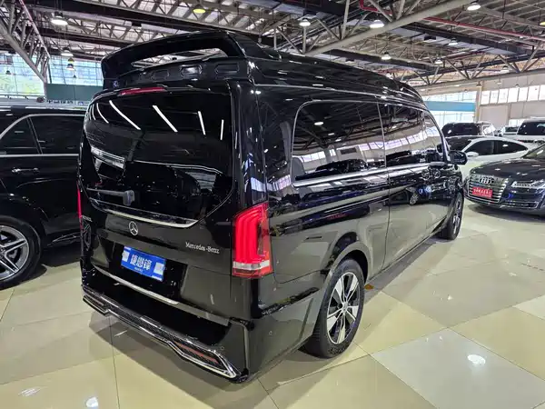 Mercedes-Benz V-Class 2022