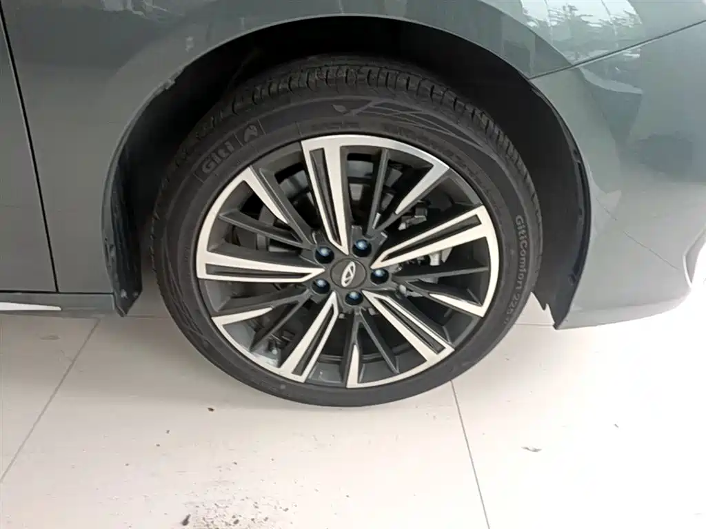 Chery Arrizo 8 PRO 2025 — фото 14
