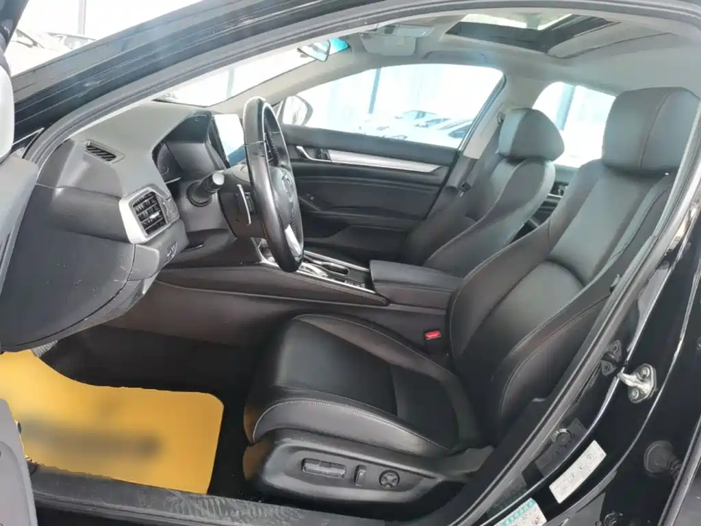 Honda Accord 2023 — фото 15