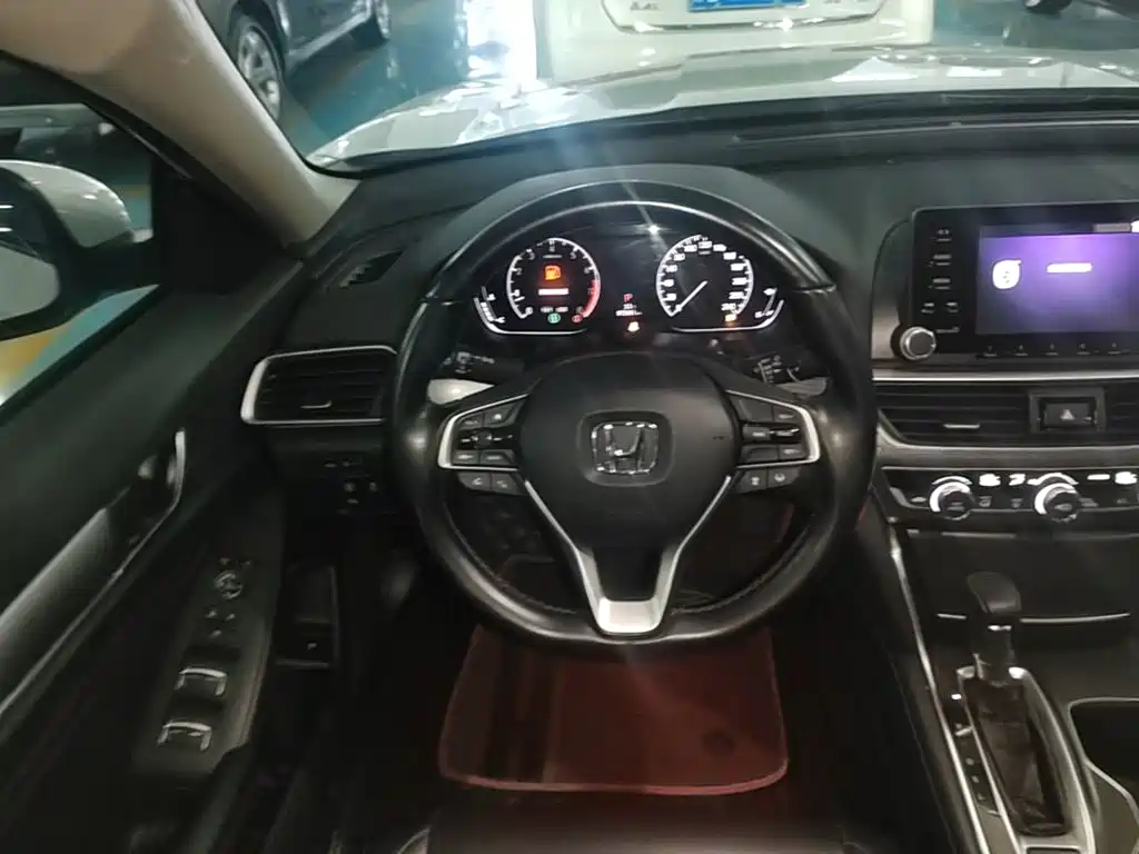Honda Accord 2021 — фото 11