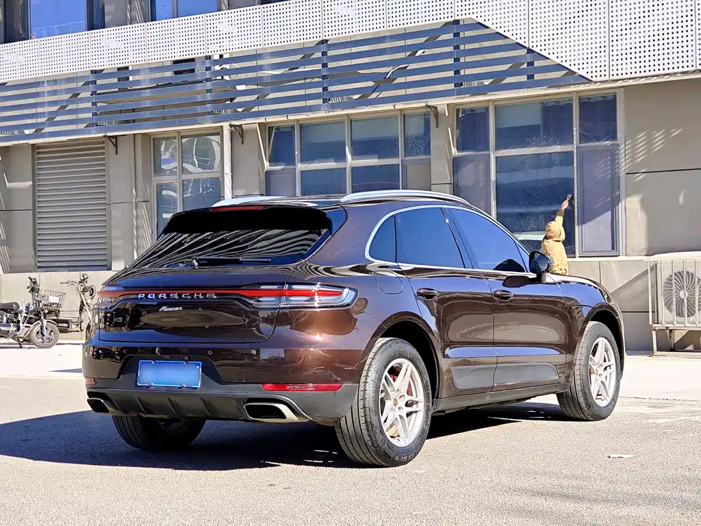 Porsche Macan 2020 — фото 5
