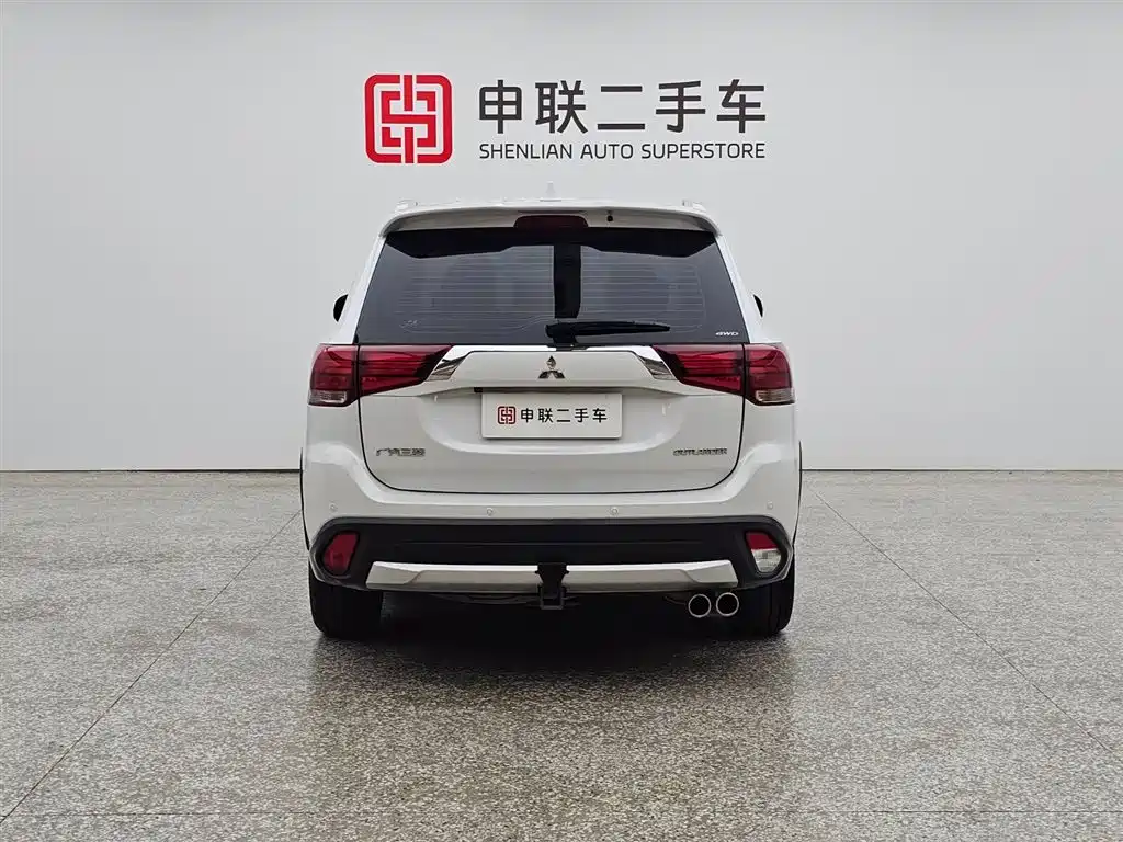 Mitsubishi Outlander 2019 — фото 4