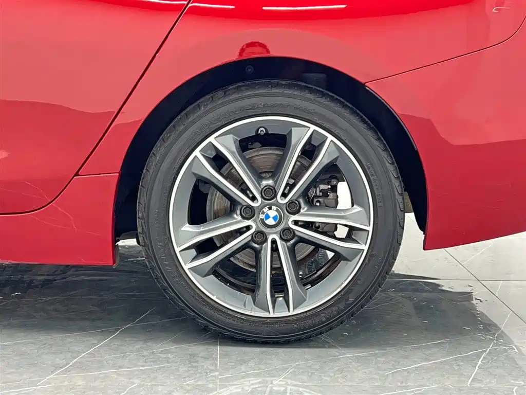 BMW 1 Series 2020 — фото 24